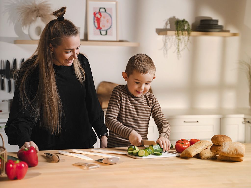 LITTLE HEROES KOOKSET