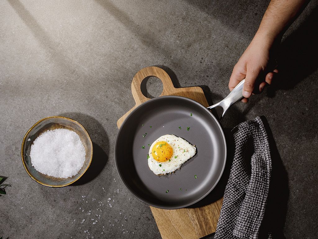 ZERO – NATURAL NON-STICK FRYING PAN 30CM - 10