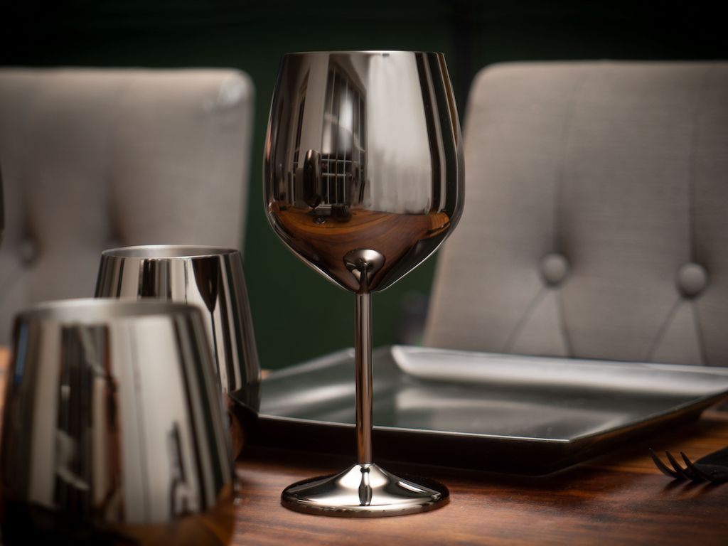 WIJNGLAS IN ROESTVRIJ STAAL - 2